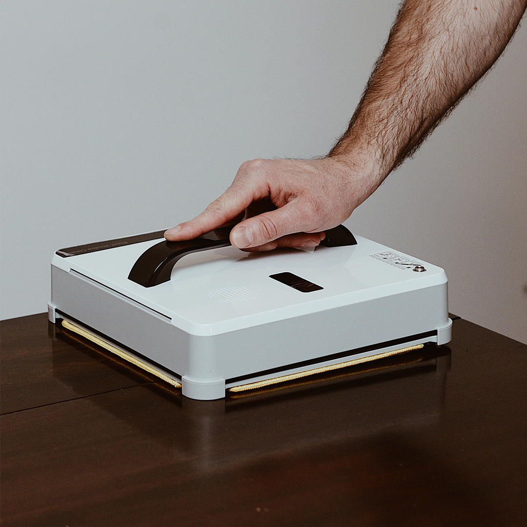 Automatic Self-Window Cleaner